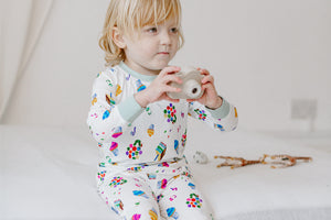
            
                Load image into Gallery viewer, Long Sleeve PJ Set (Avocado Bamboo) - Eric Carle Party
            
        