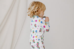 
            
                Load image into Gallery viewer, Long Sleeve PJ Set (Avocado Bamboo) - Eric Carle Party
            
        