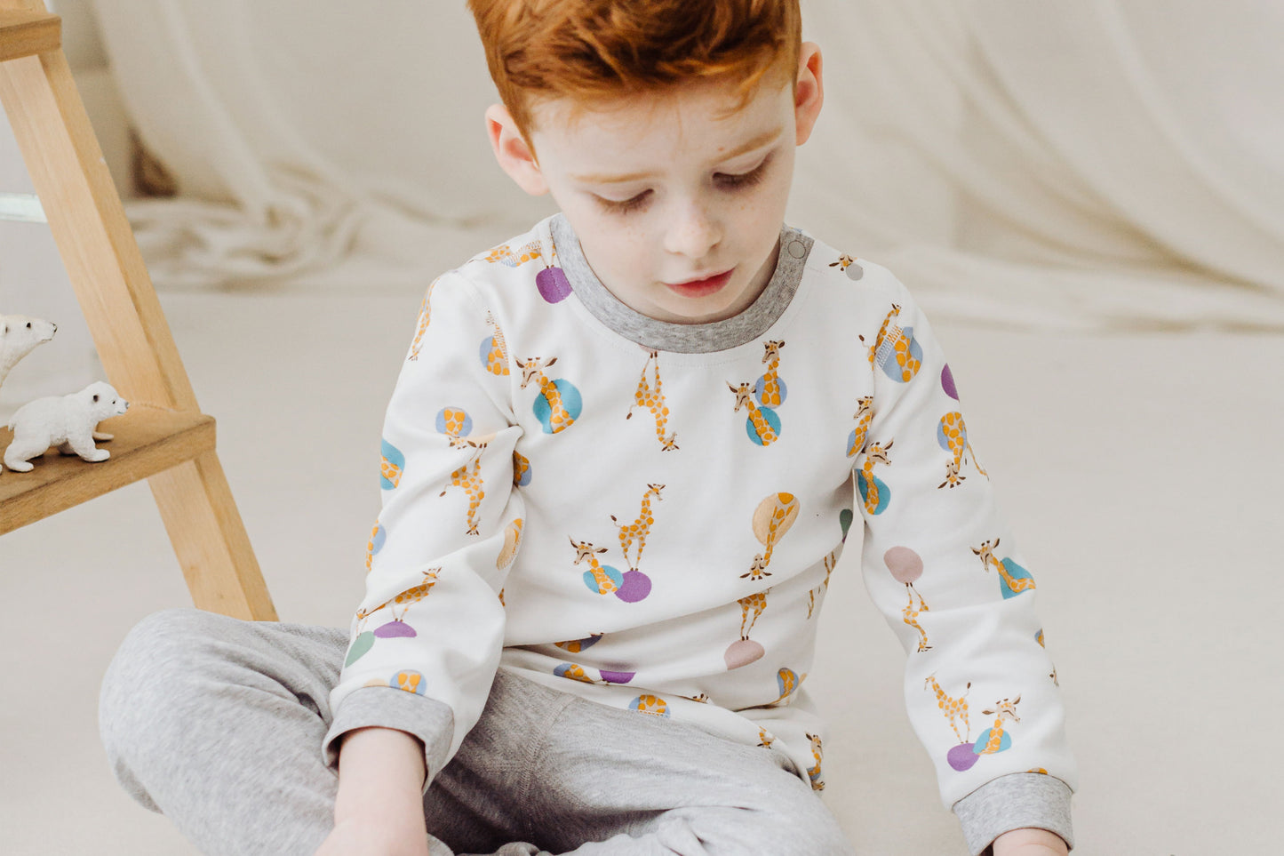 Load image into Gallery viewer, Two-Piece PJ Set (Organic Cotton) - Giraffe Shapes
