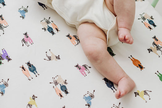 Fitted Crib Sheet (Combed Cotton) - Hoodie Horsey