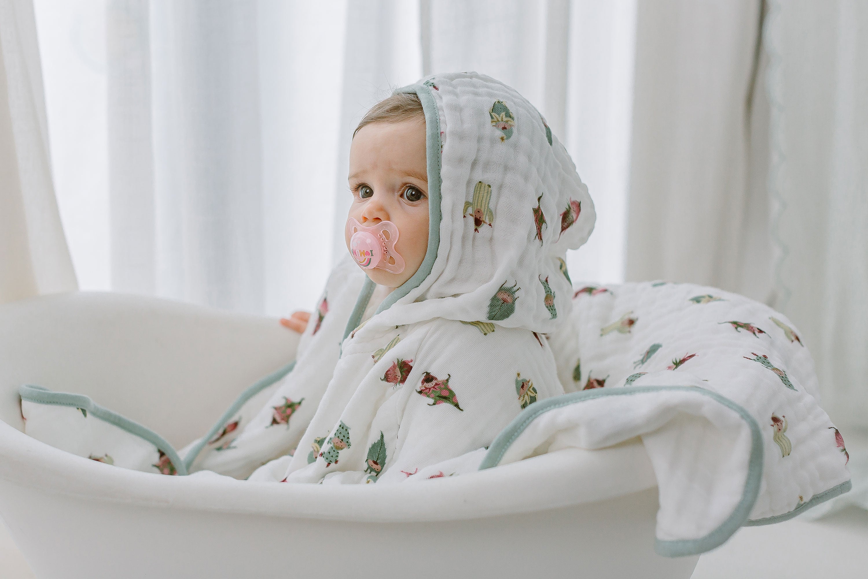 Hooded Baby Bath Cloak (Organic Cotton) - Pixie Dust