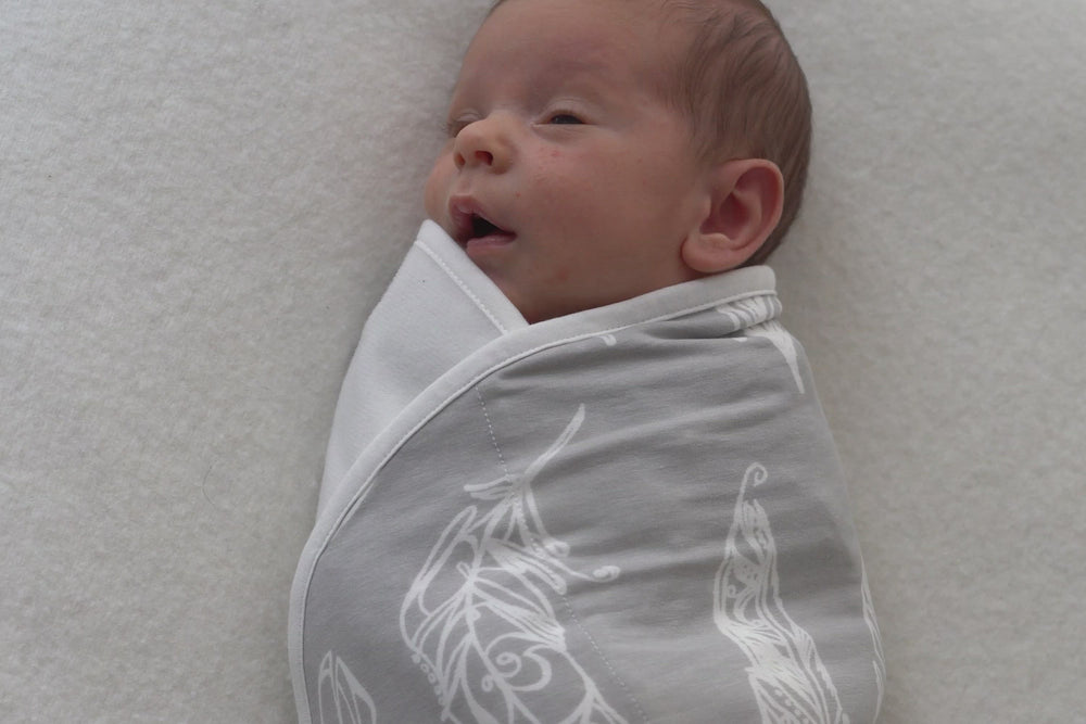 
            
                Load and play video in Gallery viewer, Swaddle Sleep Bag 0.25 TOG (Bamboo Jersey) - Feather Grey
            
        