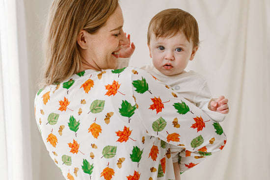 Load image into Gallery viewer, Women&amp;#39;s Long Sleeve PJ Set (Bamboo Cotton) - Eric Carle Autumn Leaves
