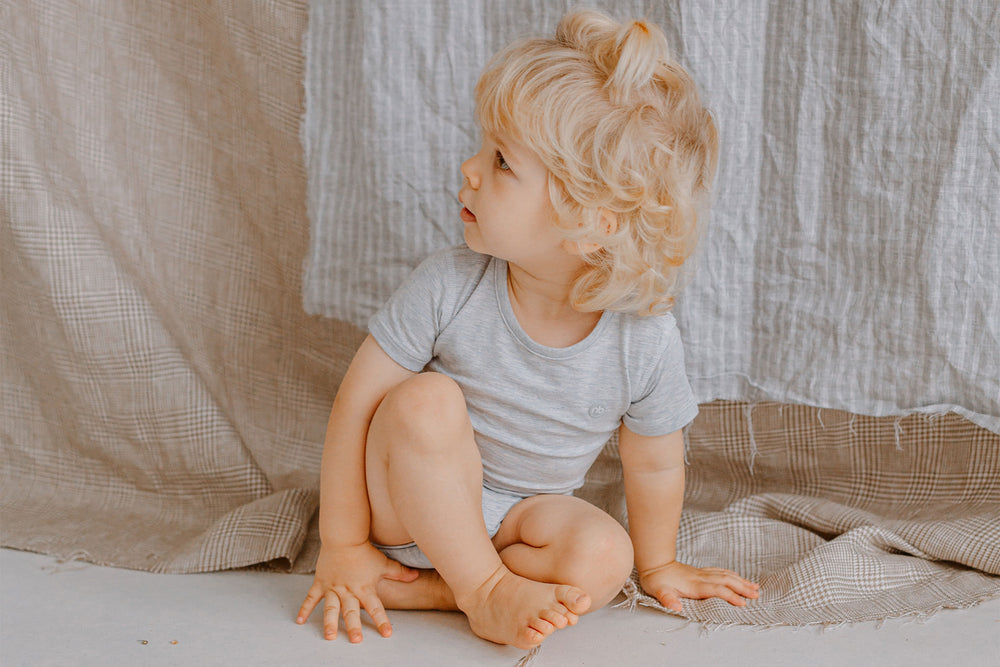 
            
                Load image into Gallery viewer, Basics Bamboo Cotton Short Sleeve Onesie - Grey Dawn
            
        