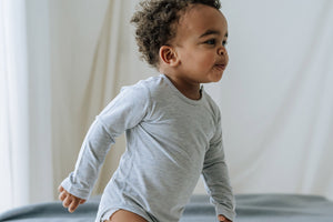 
            
                Load image into Gallery viewer, Basics Bamboo Cotton Long Sleeve Onesie - Grey Dawn
            
        