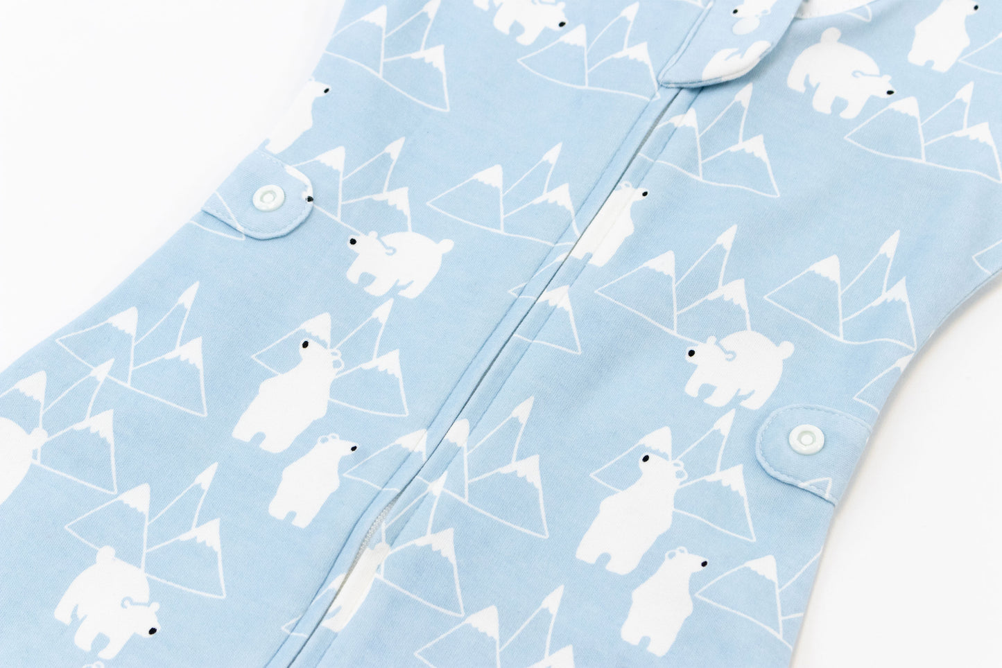 Load image into Gallery viewer, Startle Stop Sleep Bag 0.5 TOG (Organic Cotton) - Snowy Peaks
