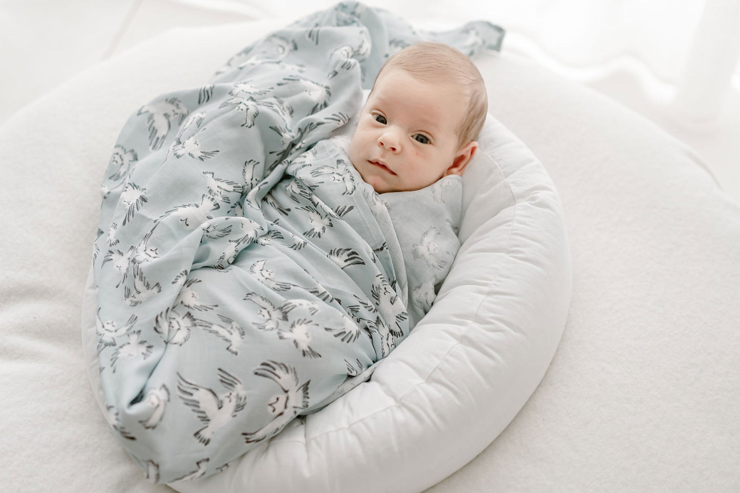 Load image into Gallery viewer, Swaddle Blankie (Bamboo, Single) - Guess Hoo
