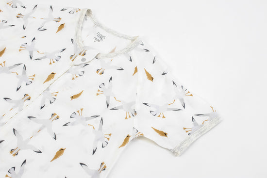 Load image into Gallery viewer, Bamboo Silk Short Sleeve Sleep Bag 0.23 TOG - Seagulls &amp;amp; Seashells - Nest Designs
