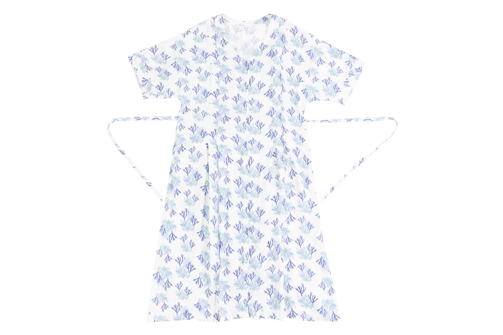 
            
                Load image into Gallery viewer, Women&amp;#39;s Bamboo Silk Robe - Blue Reef - Nest Designs
            
        