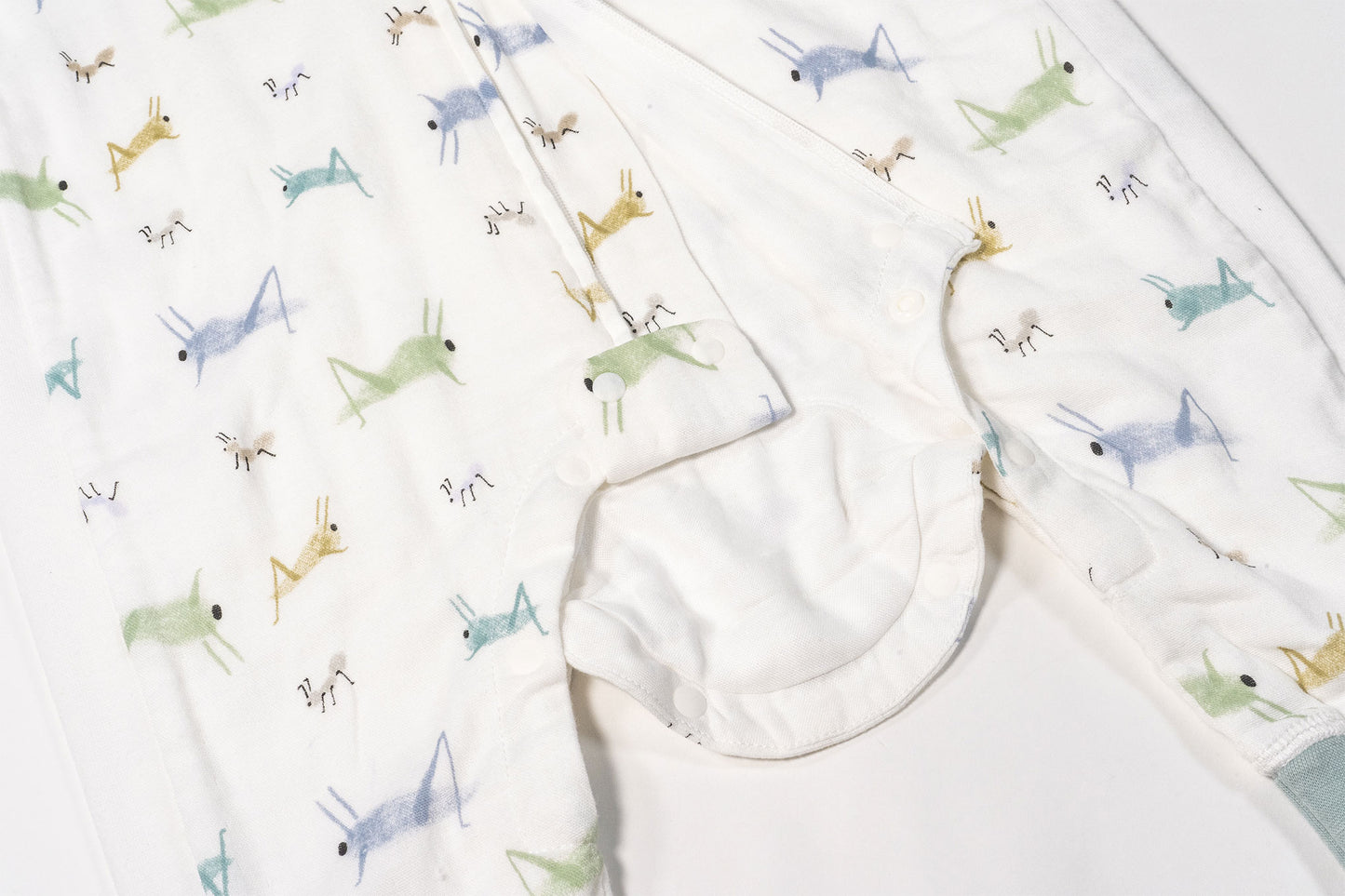 Long Sleeve Footed Sleep Bag 0.6 TOG (Bamboo Pima) - The Ant & The Grasshopper