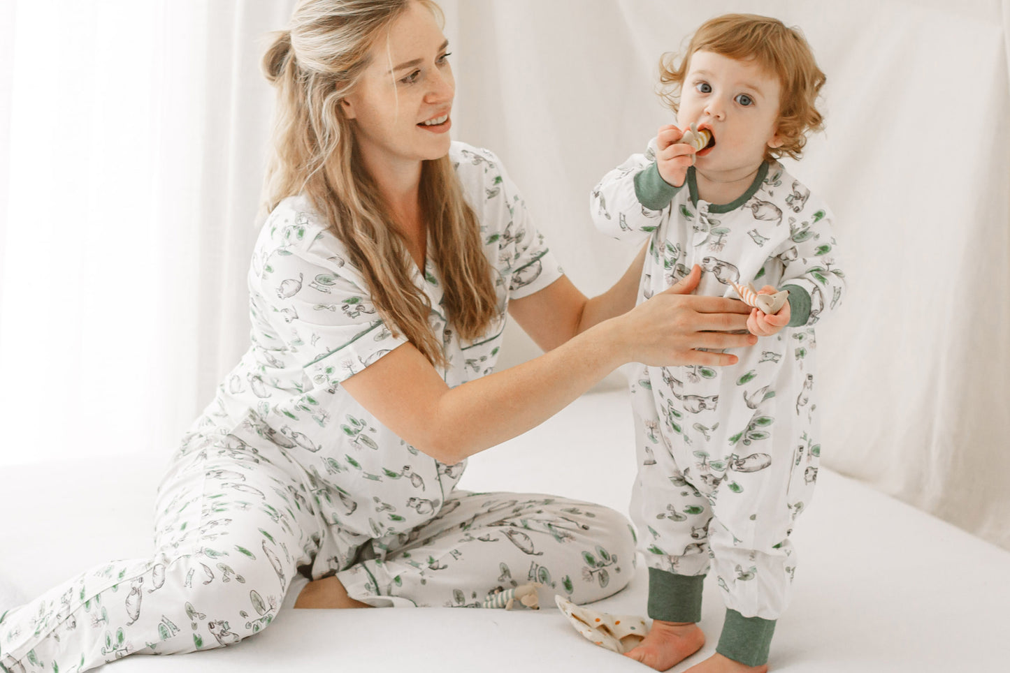 Load image into Gallery viewer, Women&amp;#39;s Short Sleeve Button-up PJ Set (Bamboo Jersey) - The Frog &amp;amp; The Ox
