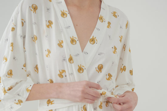 Women's Robe (Bamboo Jersey) - The Lion and The Mouse